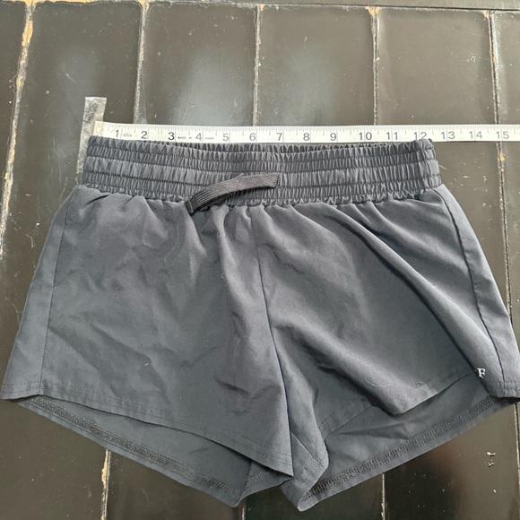 Girls Active Shorts Bundle Abercrombie Nike Size 11/12 & Medium - Picture 12 of 12